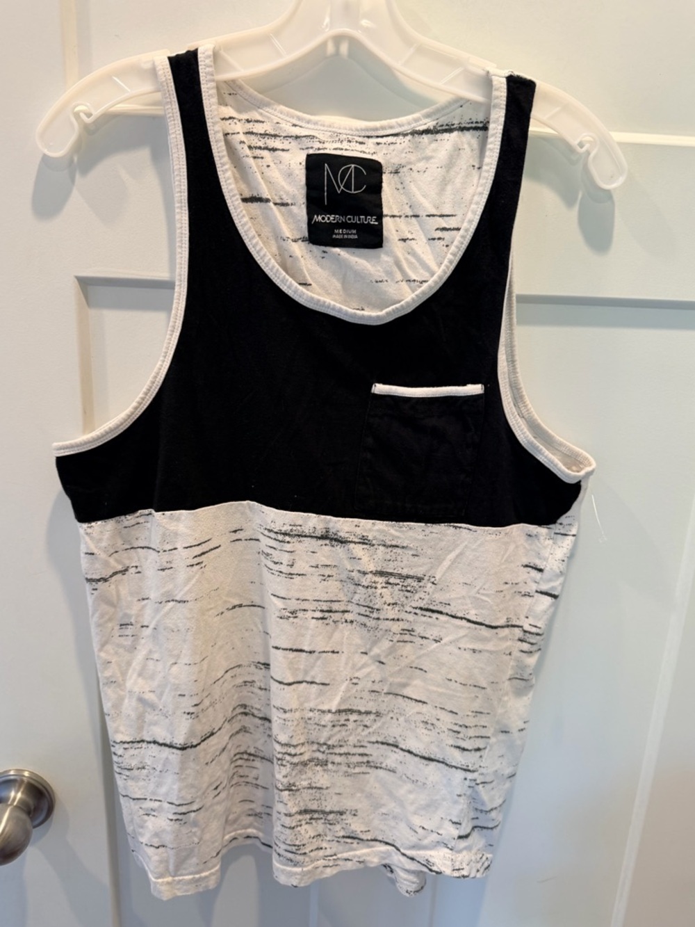 Modern Culture Tank Top Medium Black White Colorblock Pocket Casual Cotton